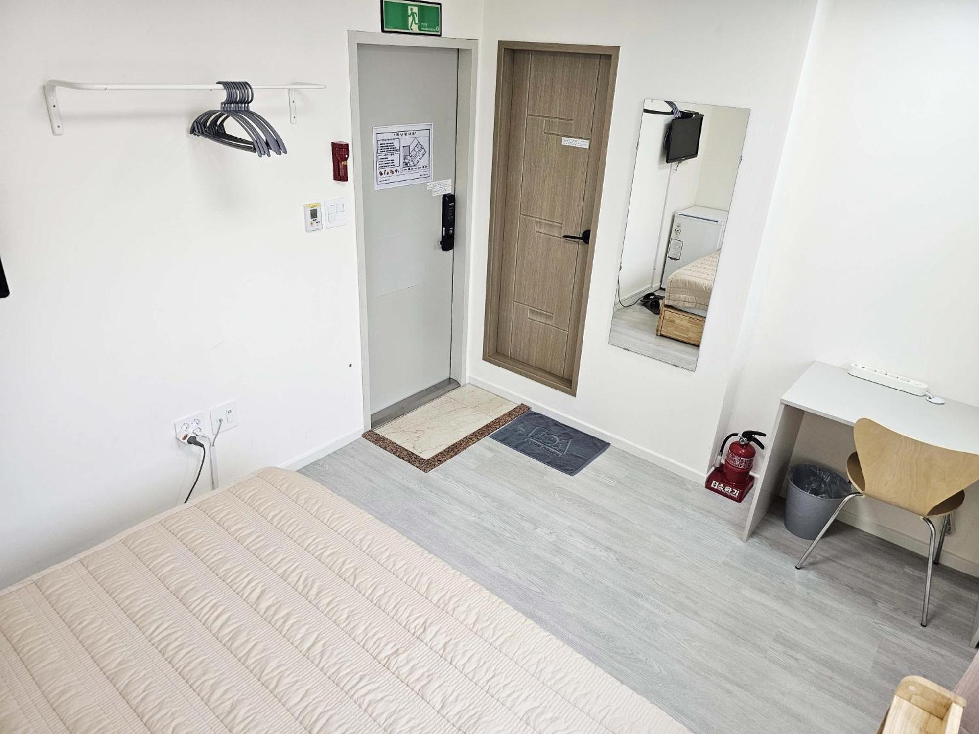 Boa Travel House Hostel Seoul Ruang foto